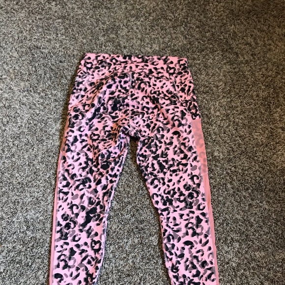 Fabletics Powerhold Cheetah Athletic Leggings - Picture 3 of 6